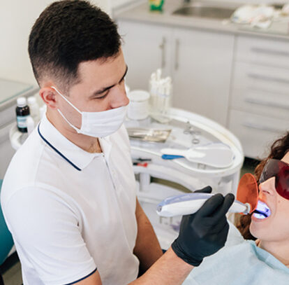 Teeth Whitening Tips for Sensitive Teeth From Hamilton Dentist