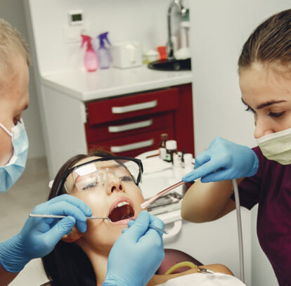 Top Benefits of Professional Teeth Cleanings in Hamilton